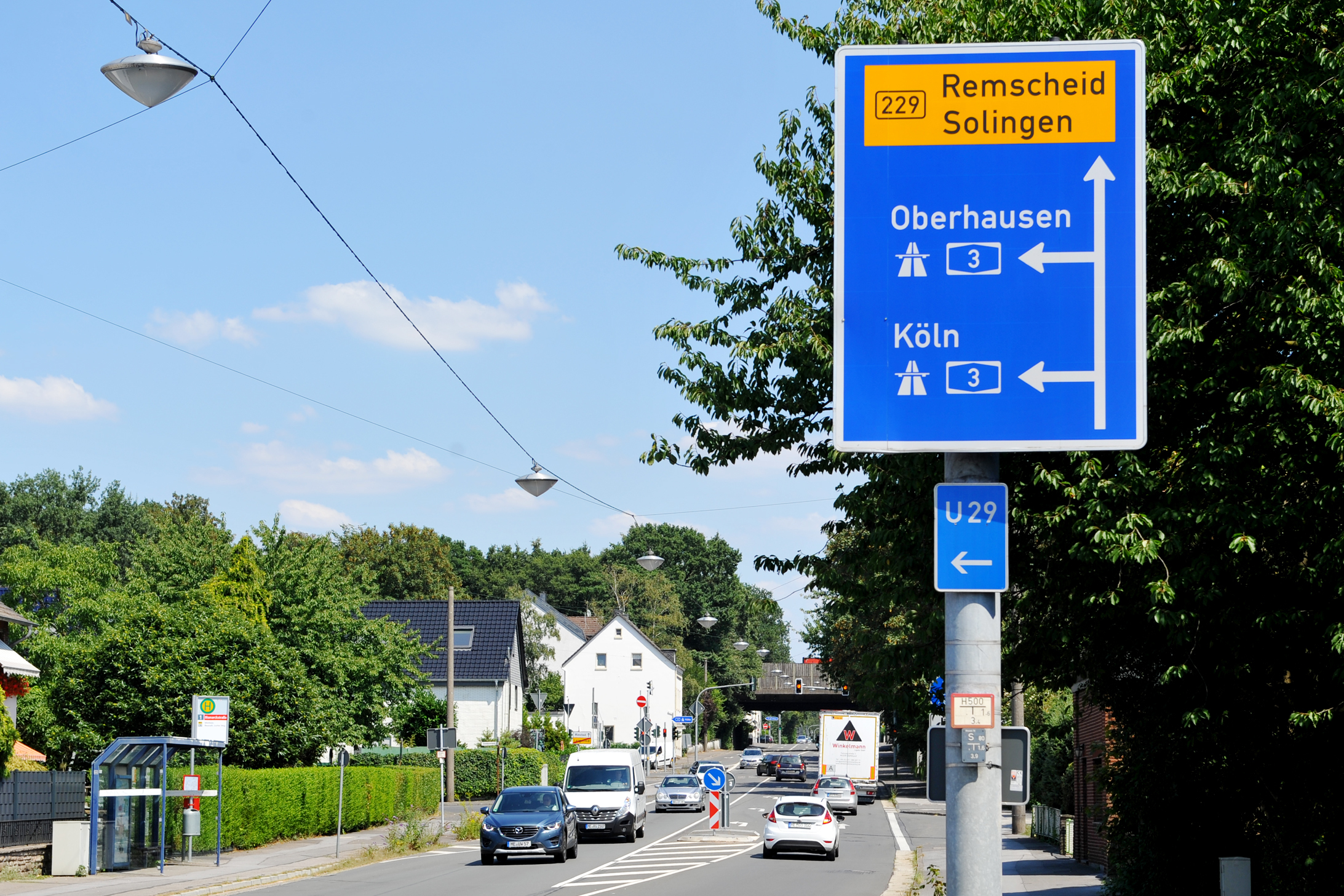 Eine totale Sperrung der Auffahrt in der Hardt während der Bauarbeiten auf der A3 konnte die Stadt laut Bürgermeister Schneider zum Glück verhindern. Das Problem ist damit aber nicht gelöst: Jetzt wird nämlich erst mal auf Langenfelder Gebiet nicht ausgebaut und überlegt, was man ansonsten machen könnte.