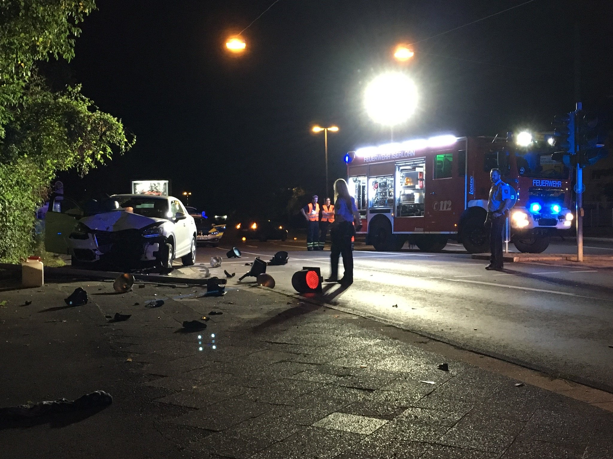 Mutter und Kleinkind bei Verkehrsunfall in Iserlohn schwer verletzt - Hemer
