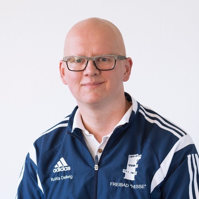 Sven Prochnow ist als Badbetriebsleiter hochzufrieden mit dem bisherigen Saisonverlauf. Allerdings kennt er auch die Schattenseite des Jahrhundertsommers.