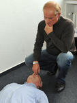 Martin Bolze greift an mein "drittes Auge".