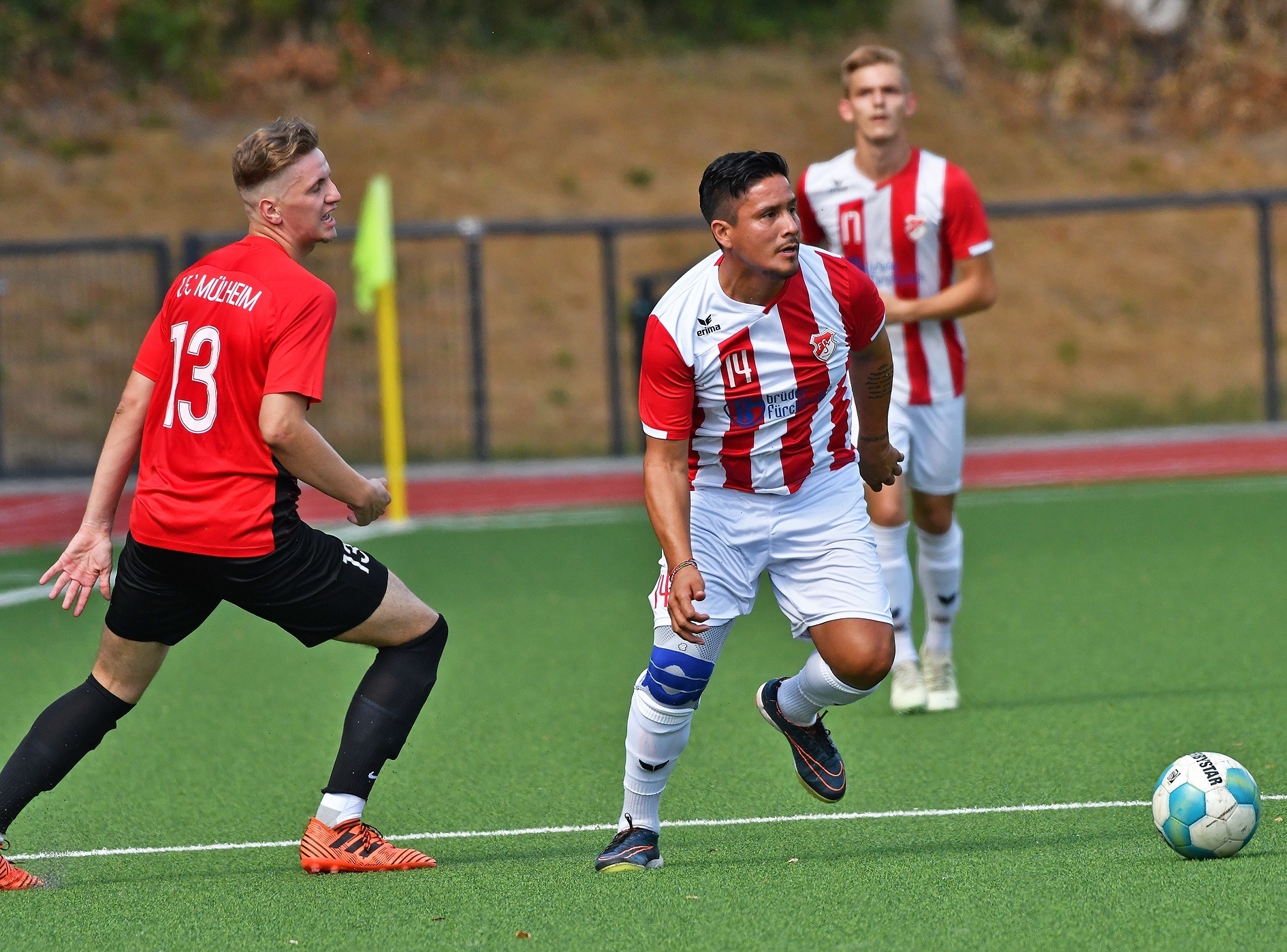 Neuzugang Christian Rondo Perez sorgt in Kettwig für mehr Zugriff im Mittelfeld.
Foto: Bangert