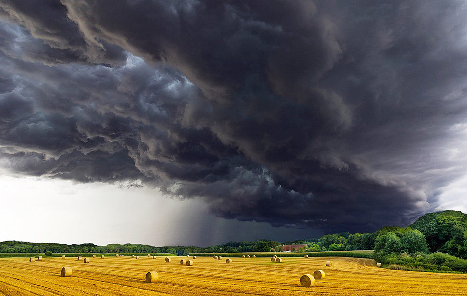Der bevorstehende Wetterumschwung birgt auch für die Emscher-Lippe-Region Unwetterpotential in sich. Besonders am Donnerstag, 9. August, könnte es auch in Gladbeck ungemütlich werden.