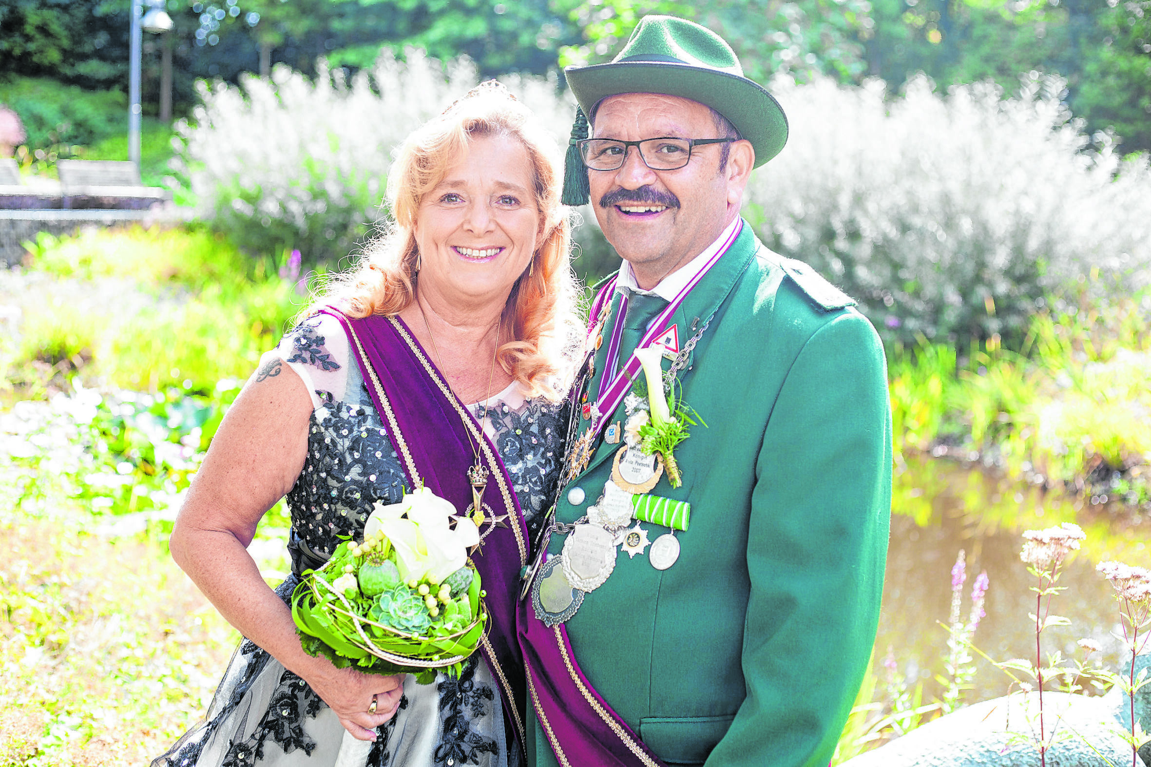 Noch-Königspaar Harald Winter mit seiner Frau und Schützenkönigin Gudrun Winter.