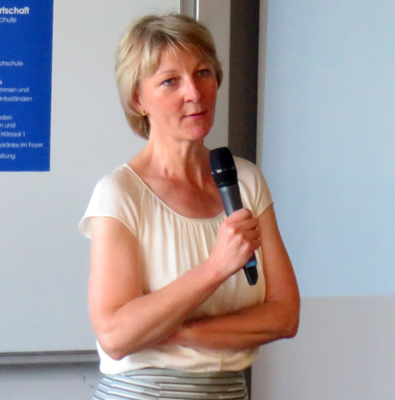 Dr. Heike Naderer