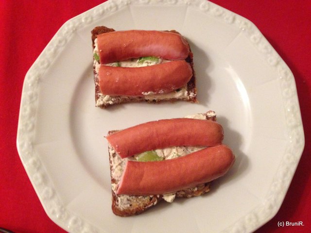 Frischkäse mit Würstchen