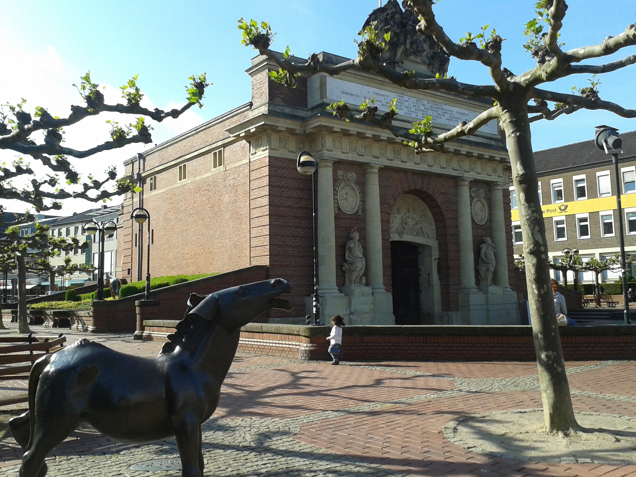 Das Foto zeigt das Berliner Tor und wurde von Maria Brandt aus Wesel gemacht.