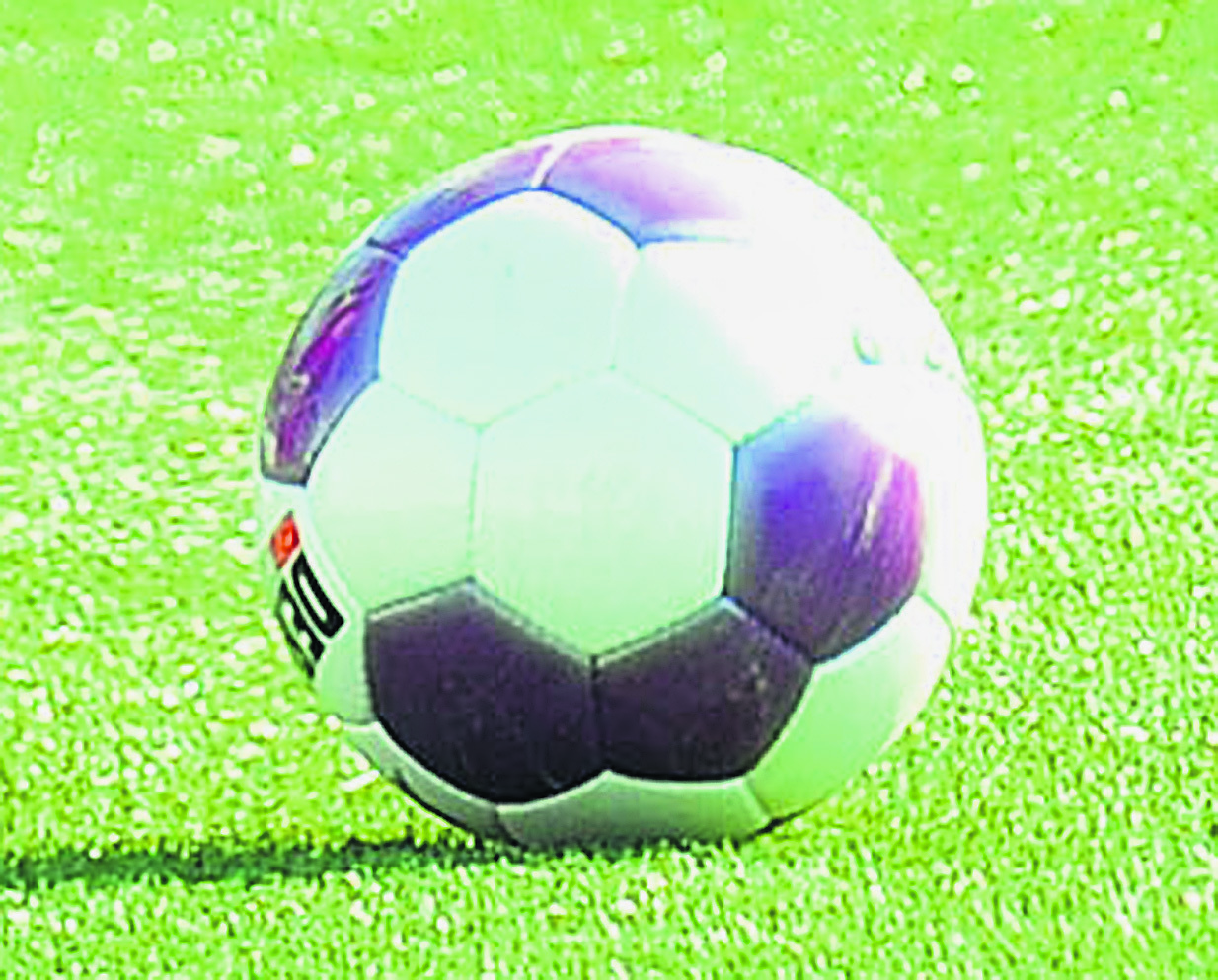 Auf dem Kunstrasenplatz der KrayArena rollt der Ball ab morgen wieder in der Landesliga, wenn der FC Kray die DJK Arminia Klosterhardt empfängt.