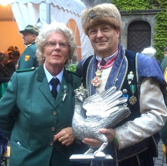 Ursula Krombholz - hier mit Schützen aus Polen