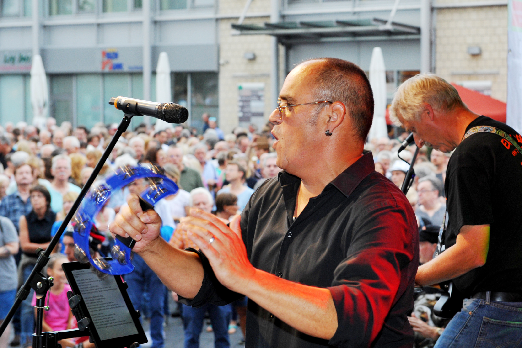 Die Gruppe "Ex’n Rock" begeisterte mit ihrem abwechslungsreichen Cover-Rockmusik.