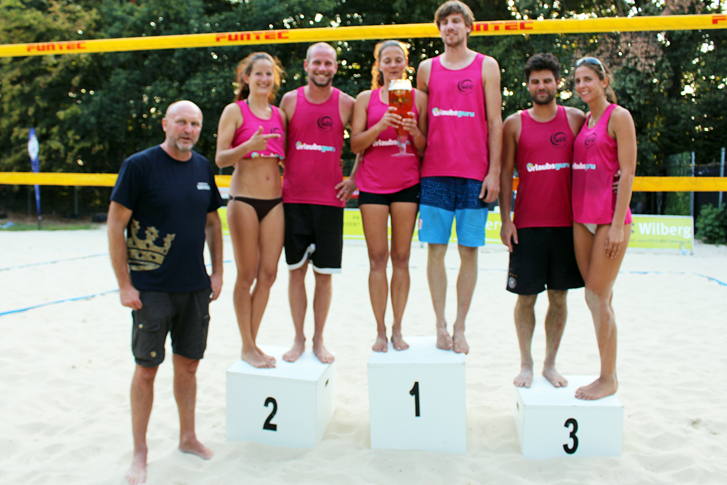 Das Siegerfoto: Jens Ole Wilberg, Natalia Adelhardt und Matthias Hubert, Jenny Begall und Jan Westerheider, Luisa Doss und Jan Seifert