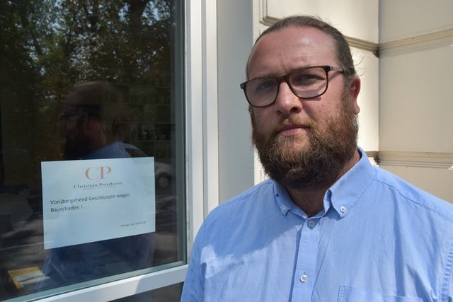 Sternekoch Christian Penzhorn vor seinem geschlossenen Restaurant. Foto: Thomas Zimmermann