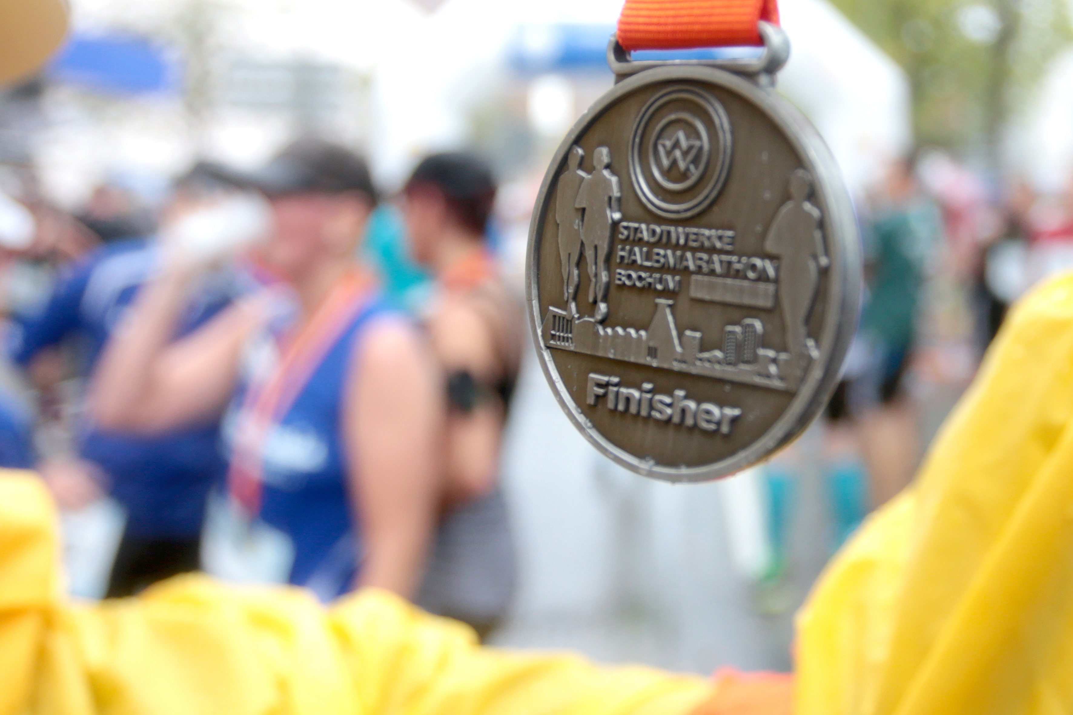 Belohnt werden die Starter mit einer Finisher-Medaille. Archivfoto: Molatta