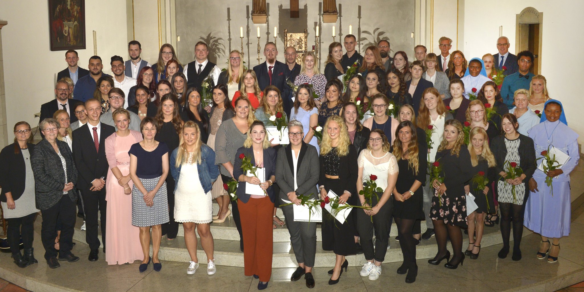 57 Neue Gesundheits Und Krankenpfleger Im St Elisabeth Bildungsinstitut Dorsten