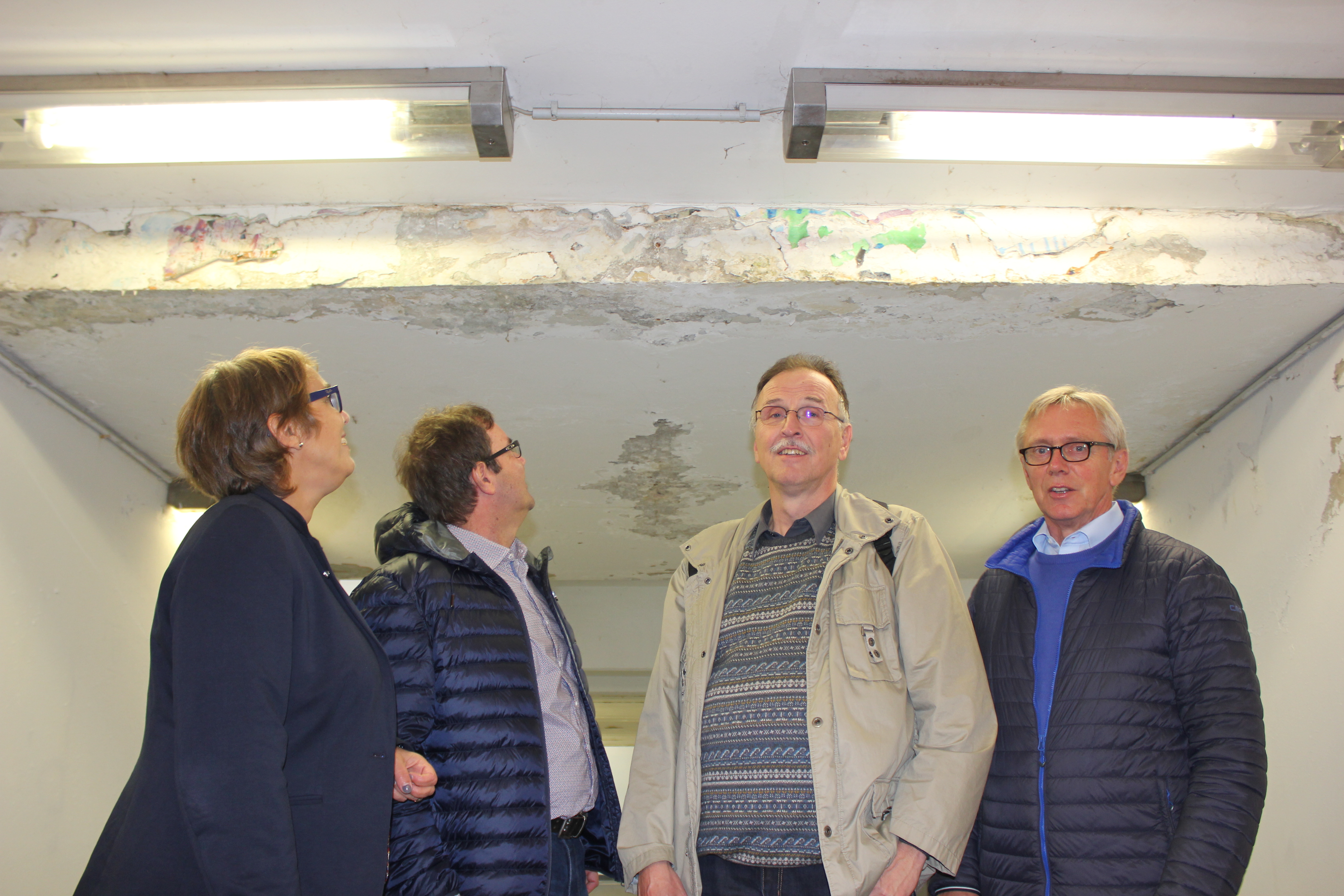 v.l.n.r.: Anja Butschkau (Landtagsabgeordnete), Ralf Neuhaus (Vorsitzender SPD-Ortsverein Hörde Nord), Bernhard Klösel (Ratsvertreter), Werner Sauerländer (Sprecher der SPD-Fraktion in der Bezirksvertretung Hörde)