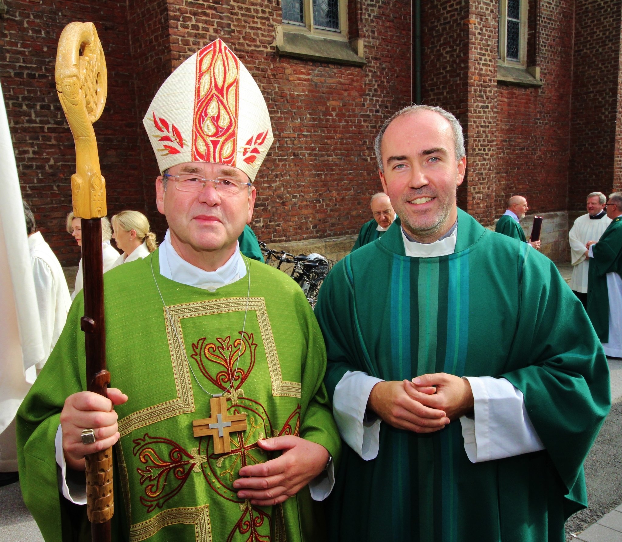 Gemeinde St. Peter und Paul hat einen neuen Chef Weihbischof Ludger Schepers ist jetzt
