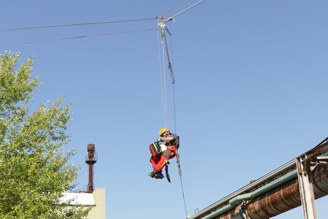 Mit dem geborgenen Koffer gehts wieder nach oben!