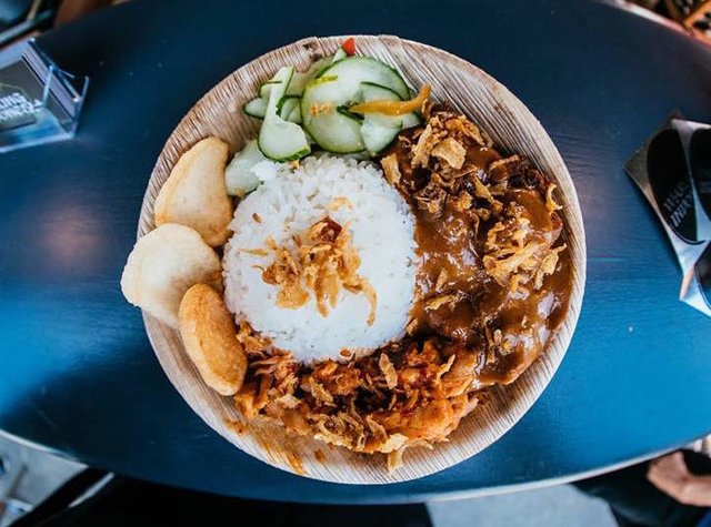 Der indonesische Klassiker Sat vom Grill. | Foto: Veranstalter