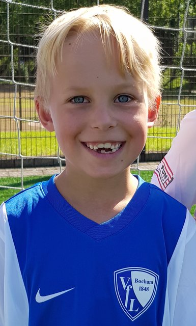 VfL und die Zähne, sind noch nicht perfekt, aber man sieht schon,  das wird was