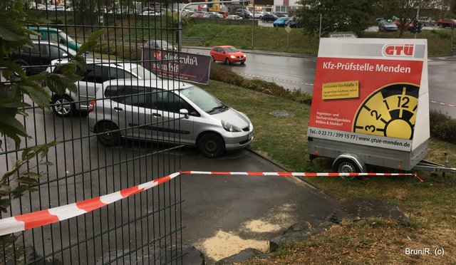 Idealer Parkplatz nahe dran!!!