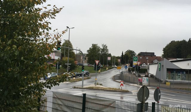 Ortseingangsschild von Menden...