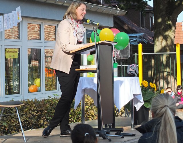 Schulleiterin Verena Nakat