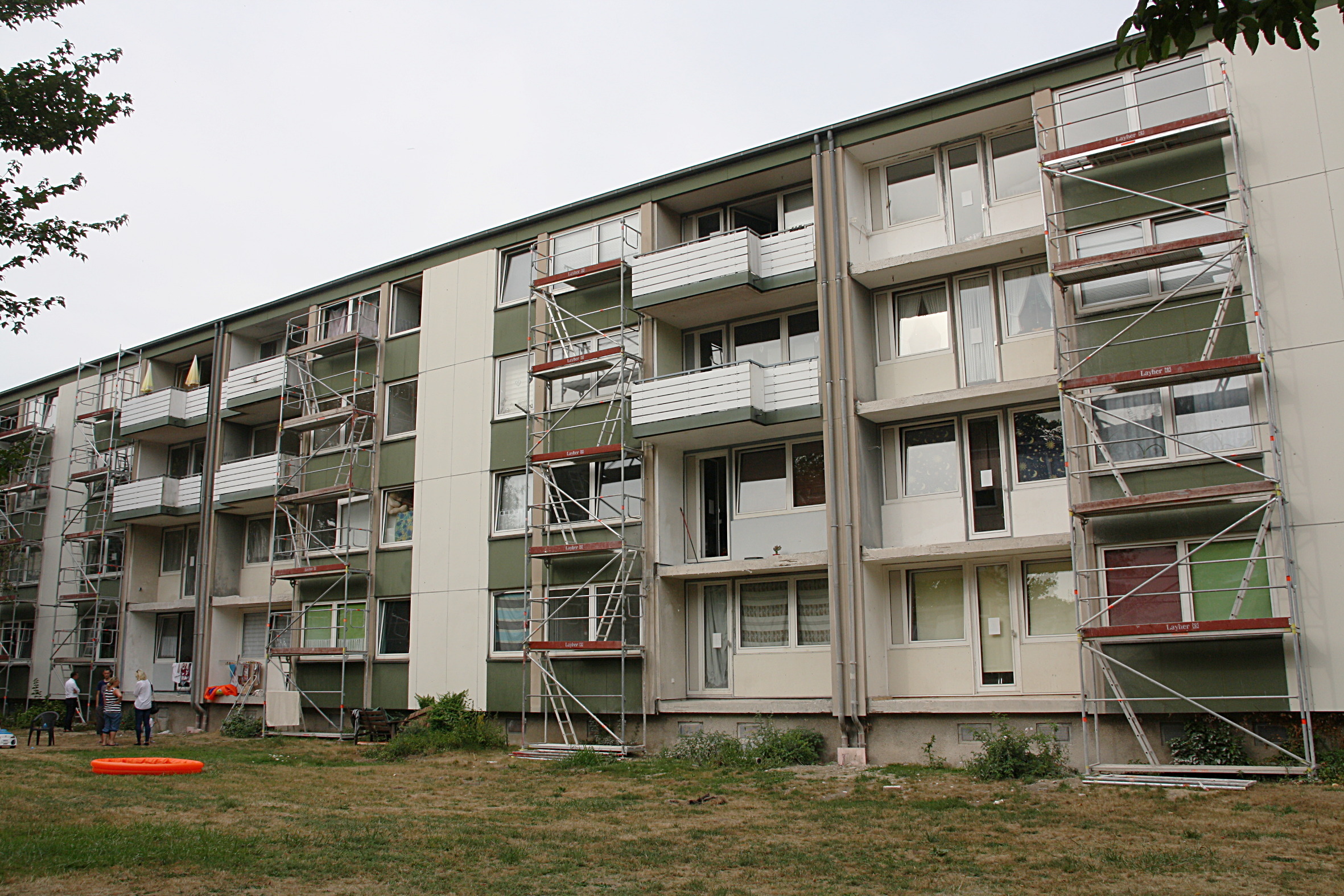 Das Foto der Leipziger Straße entstand beim Stadtteilspaziergang mit dem Bürgermeister am 1. August. Seitdem ist die Sanierung nicht fortgeschritten.