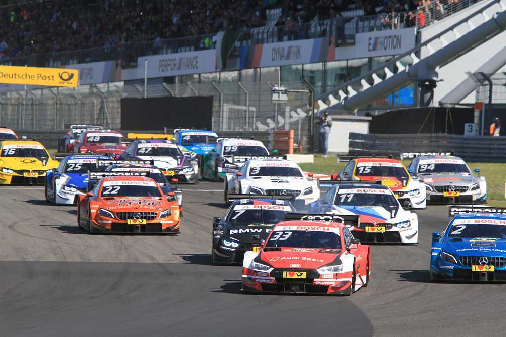 René Rast beim Start auf dem Nürburgring in Front