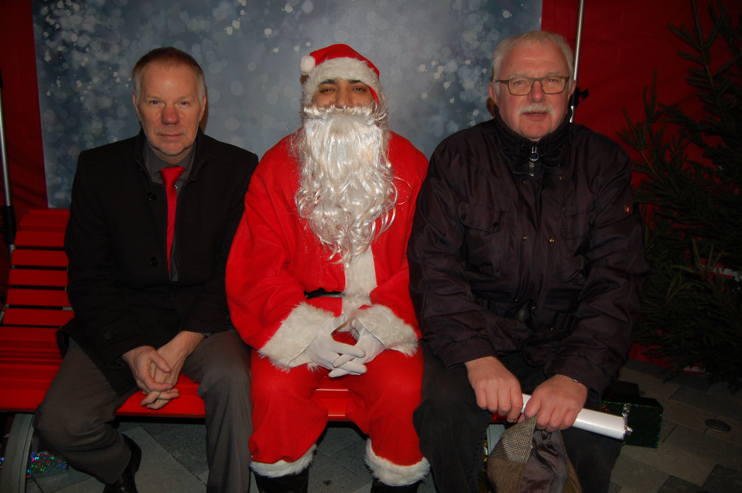 Es ist zwar noch ein bisschen hin, aber der Weihnachtstreff hat schon einen Termin... Grüße von der ISG