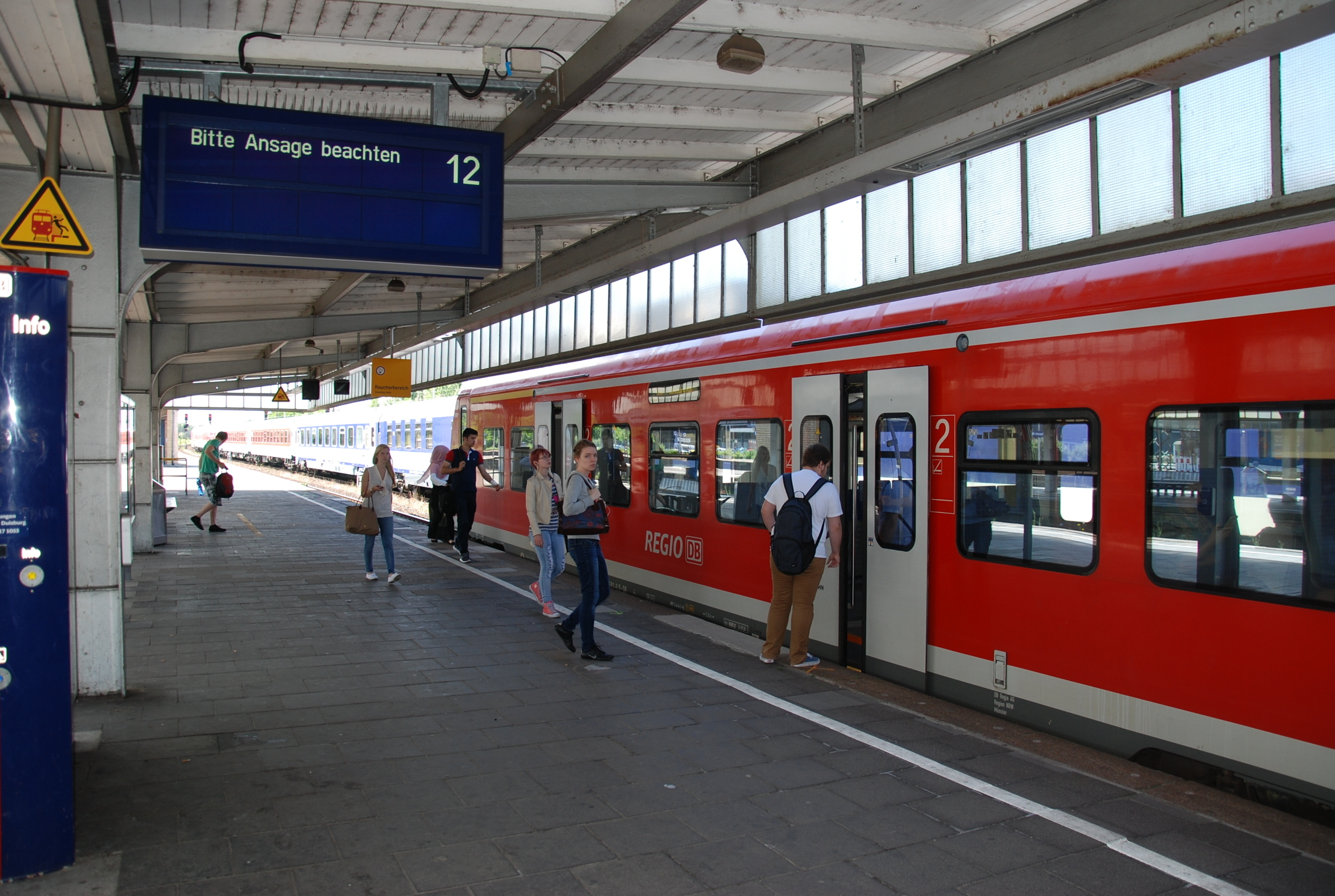 Reisende und Pendler brauchen in den Herbstferien wieder jede Menge Geduld.