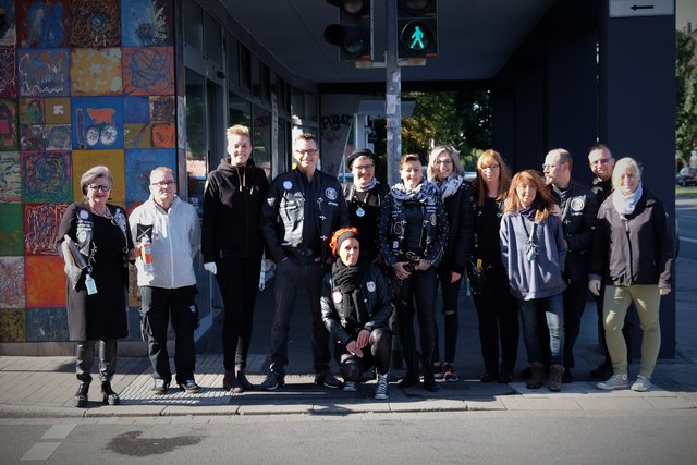 Die „Barber Angels“ machten in Dortmund Station und schnitten über 90 Bedürftigen im Gast-Haus die Haare .   
﻿ | Foto: Norbert Niemeyer/Barber Angels