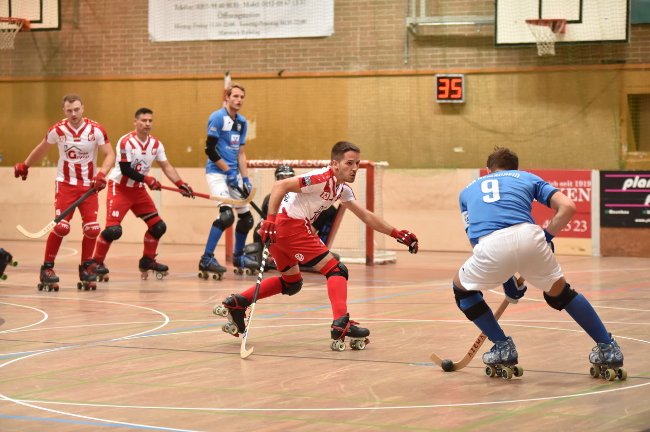 Eine knappe Niederlage gab es auch für die Männer zum Saisonauftakt gegen die IGR Remscheid. Xavier Berruezo und seine Mitspieler wollen es nun gegen den TuS Düsseldorf Nord besser machen. Foto: Isselhorst