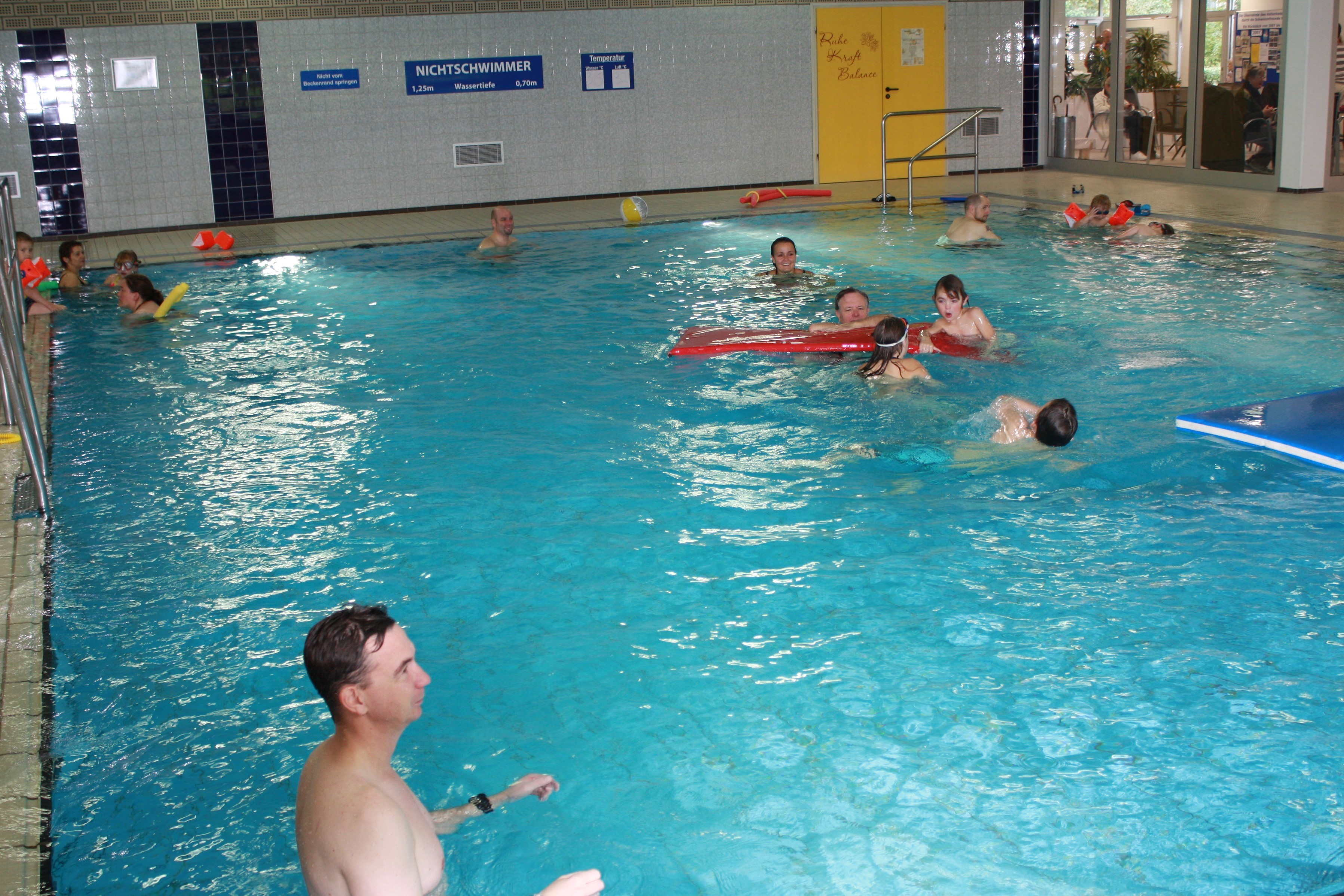 Das Schwimmbad Hünxe muss in der kommende Woche geschlossen werden. Der Grund: Reinigungsarbeiten.