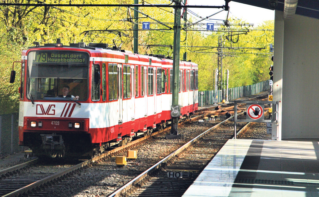 Zwischen den Haltestellen Grunewald und Wittlaer fahren fünf Tage lang Busse.