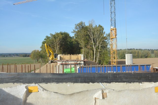 Dann findet der Brückenschluss am Lindhorstweg statt. Ende 2018 soll die Brücke endgültig fertig sein.