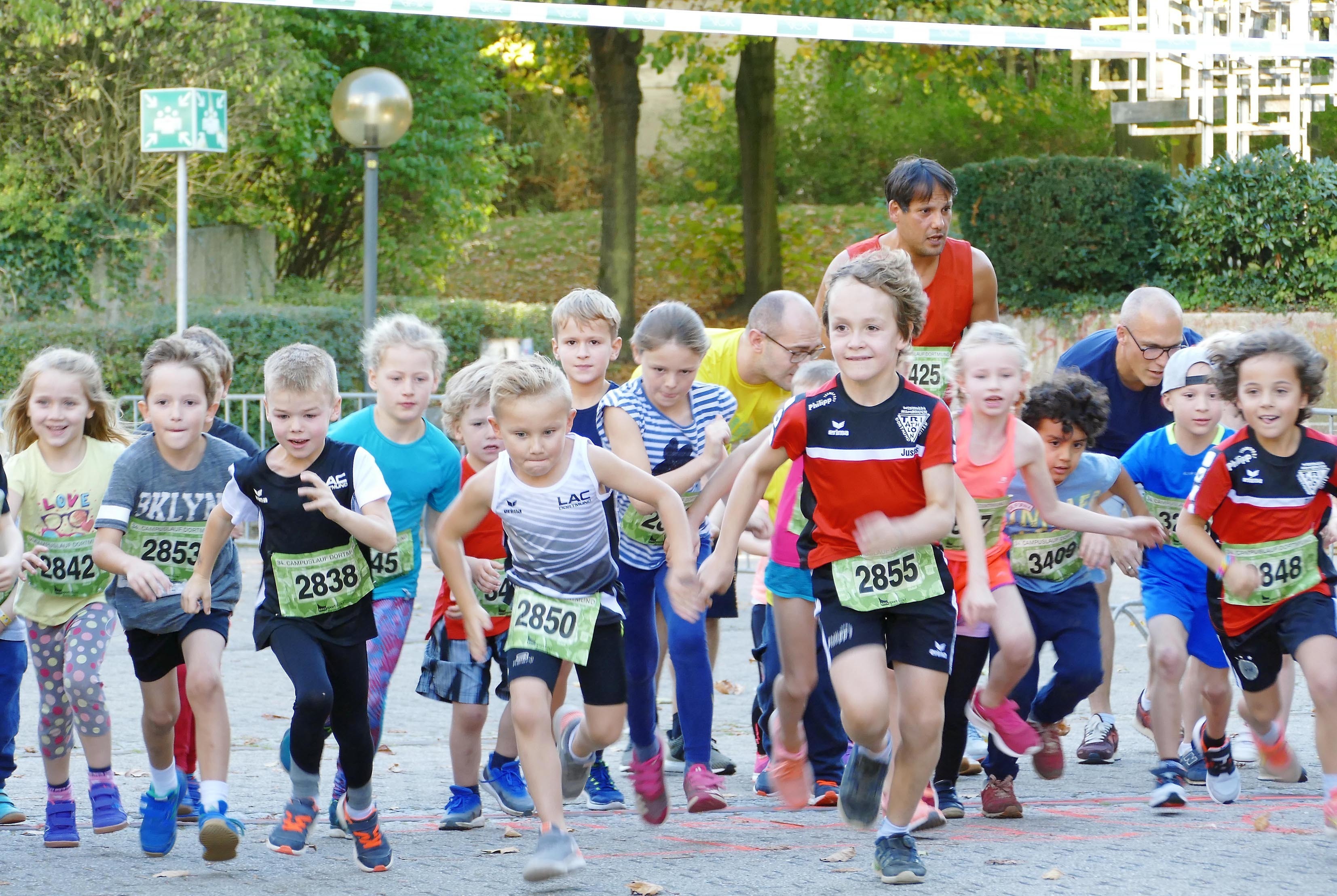 Auch Kinder starteten erstmals beim beliebten Lauf an der Uni.