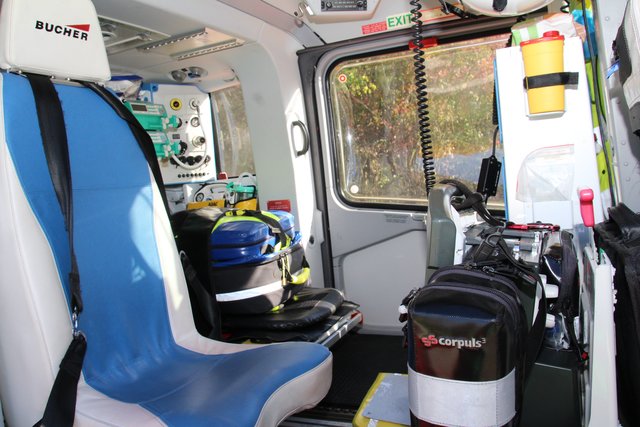 Notfallpatienten werden während des Fluges optimal medizinisch versorgt.