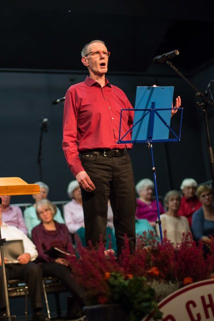 Der Moderator und Solist Andreas Fahnenschmidt