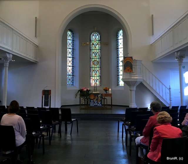 Schlicht, einfach und hell...