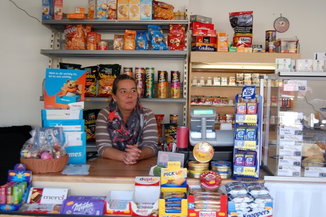 Melanie (Foto) und Ramon Meurer holen gleich zwei "Büdchen" mit Öffnungszeiten von 7 bis 21 Uhr täglich zurück nach Dümpten.