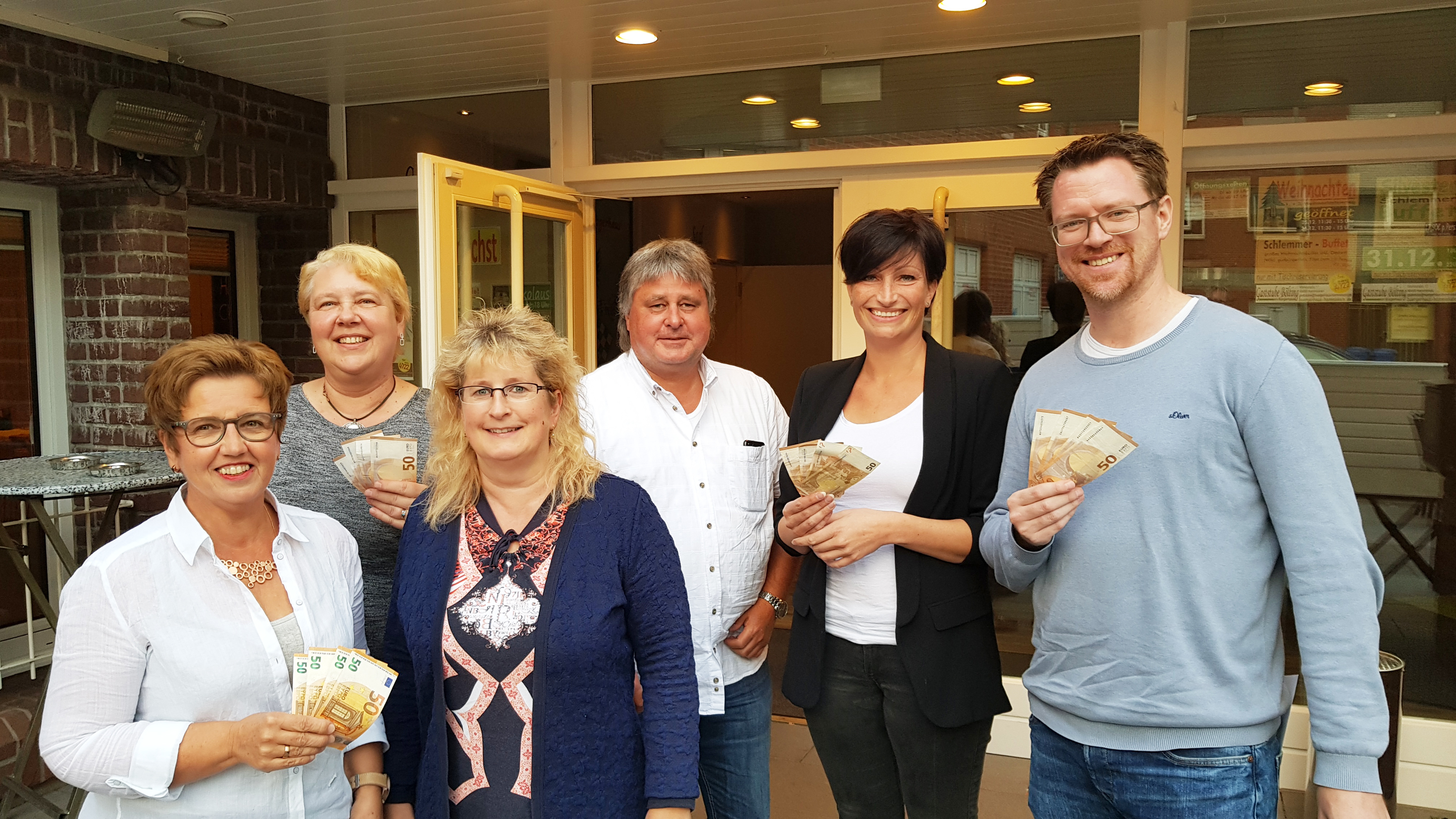 Von links nach rechts zu sehen: Liane Wierz-Schöbel, Annelie Beig, Birgit Kallen, Lothar Hölscher, Nicole Kramer und Jerome Linden.