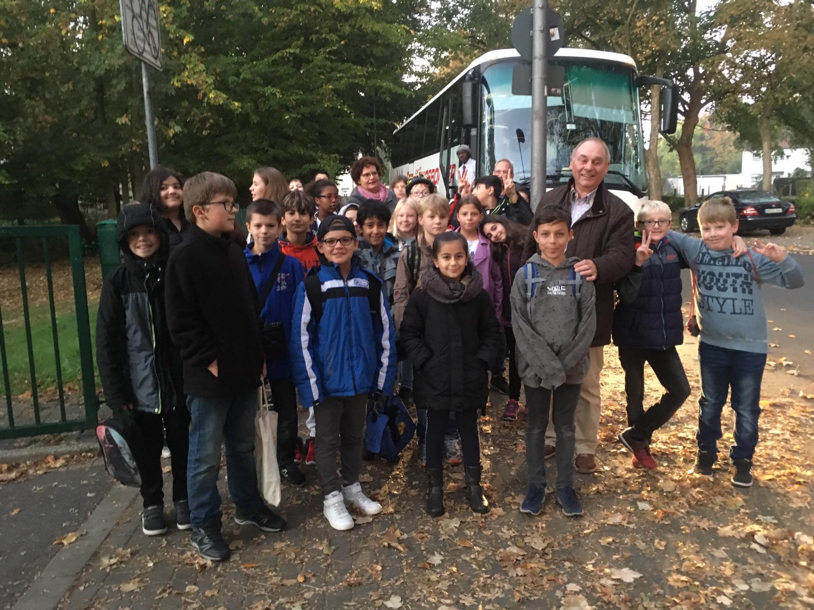 Mit dem Bus ging es von Kamen nach Bochum zum Literaturfestival.