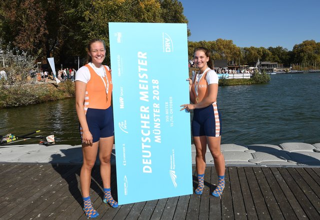 Lena Siekerkotte und Lehne Mührs siegten im Doppelzweier.