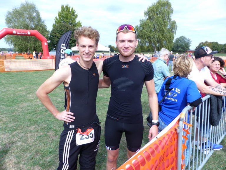 Die beiden HADI Athleten Christian Anton und Sören Schlei beim "Triathlon Wesel"