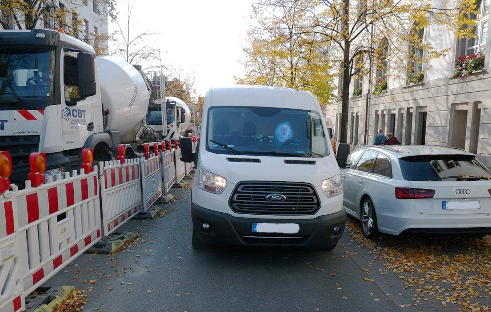 Das Einfahrverbot in Süd-Nord-Richtung auf der Friedrich-Ebert-Straße in Gladbeck-Mitte wird tagtäglich von vielen Autofahrern konsequent "übersehen".