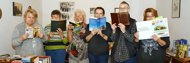 Niemand muss sich verstecken: Die Kirchderner Frauen in der SPD waren mit ihrer Büchermarkt-Premiere rundum zufrieden.