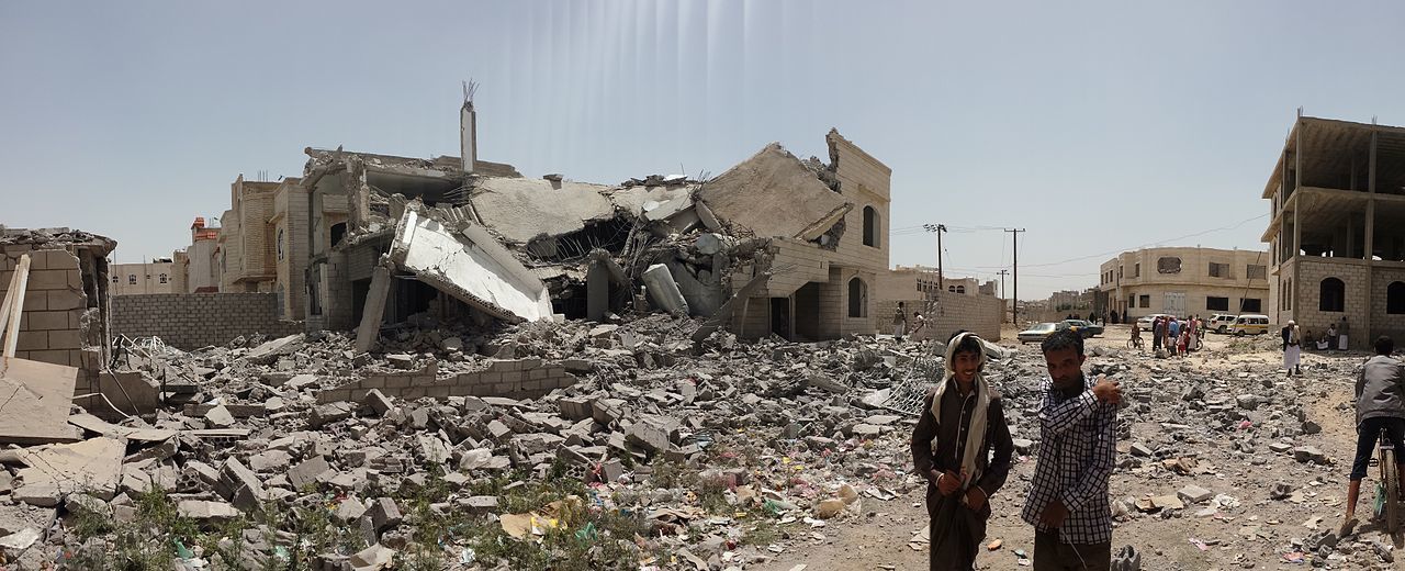 Zerstörung im Süden Sanaas durch einen Luftangriff vom 12. Juni 2015 während der Operation Restoring Hope (Foto: 13. Juni 2015)