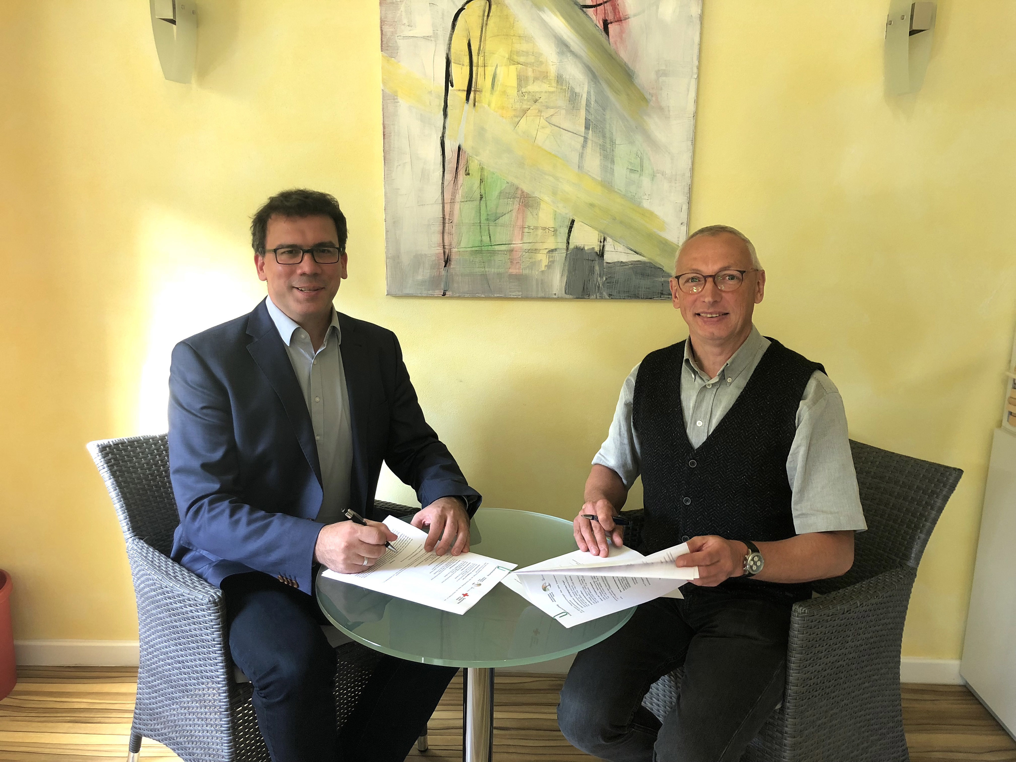 Martin Krause und Pfarrer Frank Oberlüneschloß.