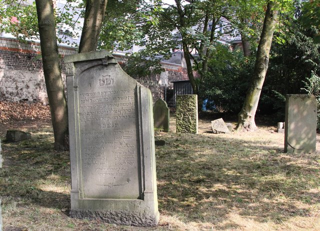 Der alte jüdische Friedhof in Wesel.