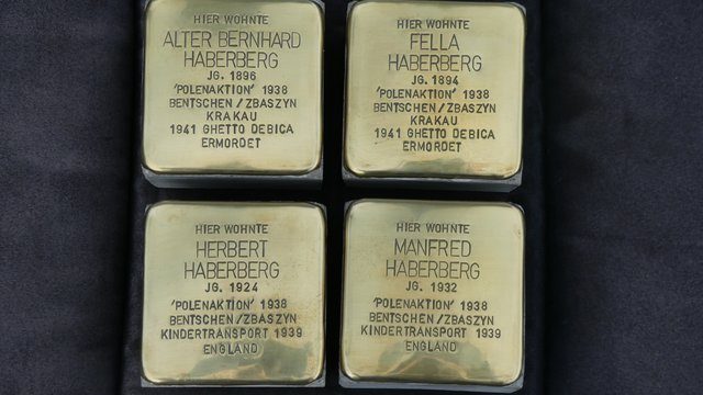 Stolpersteine für die Familie Alter Bernhard Haberberg.
