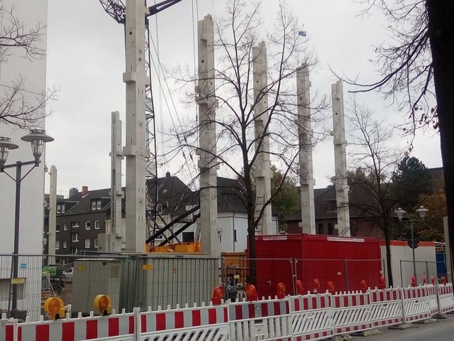 die S 04 Fahne weht weiterhin an höchster Stelle :-)